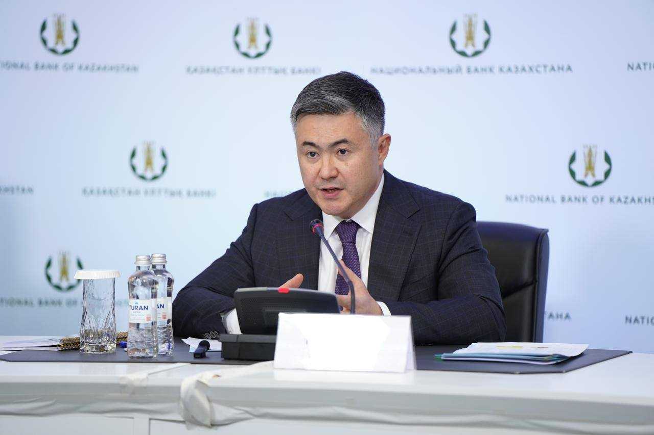 «НУЖНО ВРЕМЯ»: СУЛЕЙМЕНОВ ОБЪЯСНИЛ ПРИЧИНЫ КОЛЕБАНИЯ КУРСА ТЕНГЕ