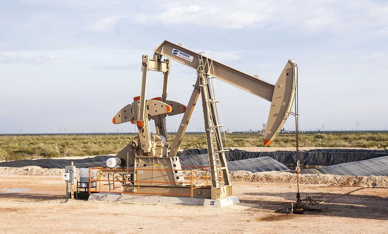ДОЛГОСРОЧНЫЙ ПРОГНОЗ ЦЕН НА НЕФТЬ ОСТАЁТСЯ ОТНОСИТЕЛЬНО СТАБИЛЬНЫМ