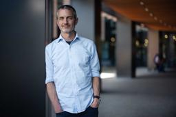 ЭКОНОМИКА ИНФОРМАЦИИ ГЛАЗАМИ МЭТЬЮ ГЕНЦКОУ