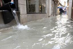 КАК МСБ, ПОСТРАДАВШЕМУ ОТ ПАВОДКОВ, ПОЛУЧИТЬ КОМПЕНСАЦИЮ