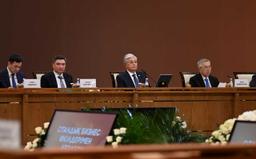 ТОКАЕВ: БАНКИ ДОЛЖНЫ АКТИВНЕЙ ФИНАНСИРОВАТЬ ЭКОНОМИКУ