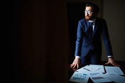 ИНВЕСТОРЫ ГАДАЮТ ОБ ЭКОНОМИЧЕСКИХ ПЕРСПЕКТИВАХ