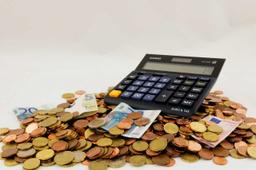 НОВЫЕ СТАВКИ НАЛОГОВ: КАК ИЗМЕНИТСЯ ФИСКАЛЬНАЯ ПОЛИТИКА В 2025 ГОДУ