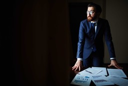 ИНВЕСТОРЫ ГАДАЮТ ОБ ЭКОНОМИЧЕСКИХ ПЕРСПЕКТИВАХ