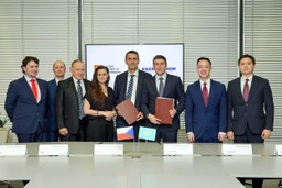 «КАЗАТОМПРОМ» БУДЕТ ПОСТАВЛЯТЬ УРАН В ЧЕХИЮ