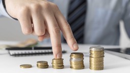 ТОЛЬКО ОДИН БАНК ИЗМЕНИЛ СТАВКУ ПО НЕСРОЧНЫМ ДЕПОЗИТАМ В МАЕ