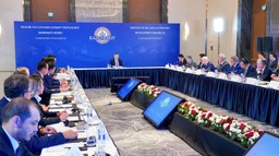 ПРАВИТЕЛЬСТВО НАМЕРЕНО ПРОВОДИТЬ ЛИБЕРАЛИЗАЦИЮ РЫНКА НЕФТИ И НЕФТЕПРОДУКТОВ