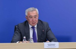 ПРАВИТЕЛЬСТВО ГОТОВИТ ОЧЕРЕДНОЙ НЭП И СМОТРИТ В ЭКОНОМИЧЕСКОЕ БУДУЩЕЕ С ОПТИМИЗМОМ