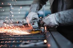 КАКИЕ ОТРАСЛИ ДОЛЖНЫ РАЗВИВАТЬ СТРАНЫ ЕАЭС, ЧТОБЫ «УЙТИ» ОТ СЫРЬЕВОЙ МОДЕЛИ ЭКОНОМИКИ