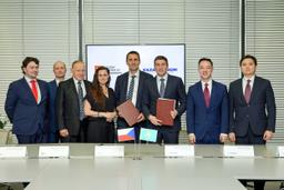 «КАЗАТОМПРОМ» БУДЕТ ПОСТАВЛЯТЬ УРАН В ЧЕХИЮ