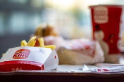 «ВЕРНЫЙ КАПИТАЛ» ПРОДАЛ ФРАНШИЗУ BURGER KING KAZAKHSTAN