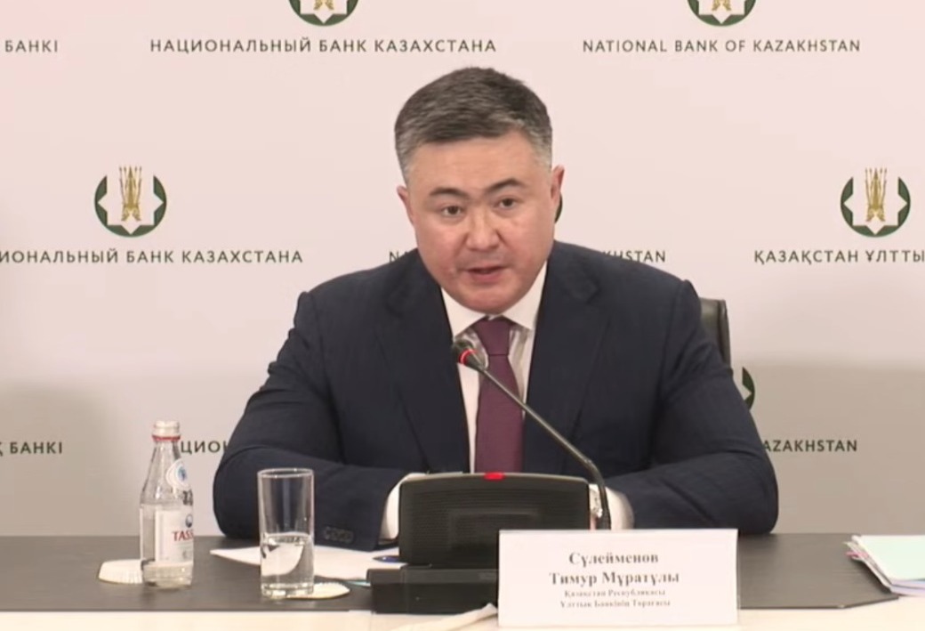 В НБ НАМЕРЕНЫ ЗАСТАВИТЬ БАНКИ ПЕРЕСТАТЬ КРЕДИТОВАТЬ ПОТРЕБИТЕЛЕЙ