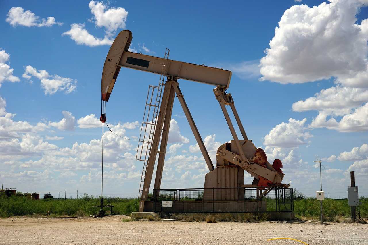 СТРАНЫ ОПЕК+ СНИЗИЛИ ДОБЫЧУ НЕФТИ В МАРТЕ