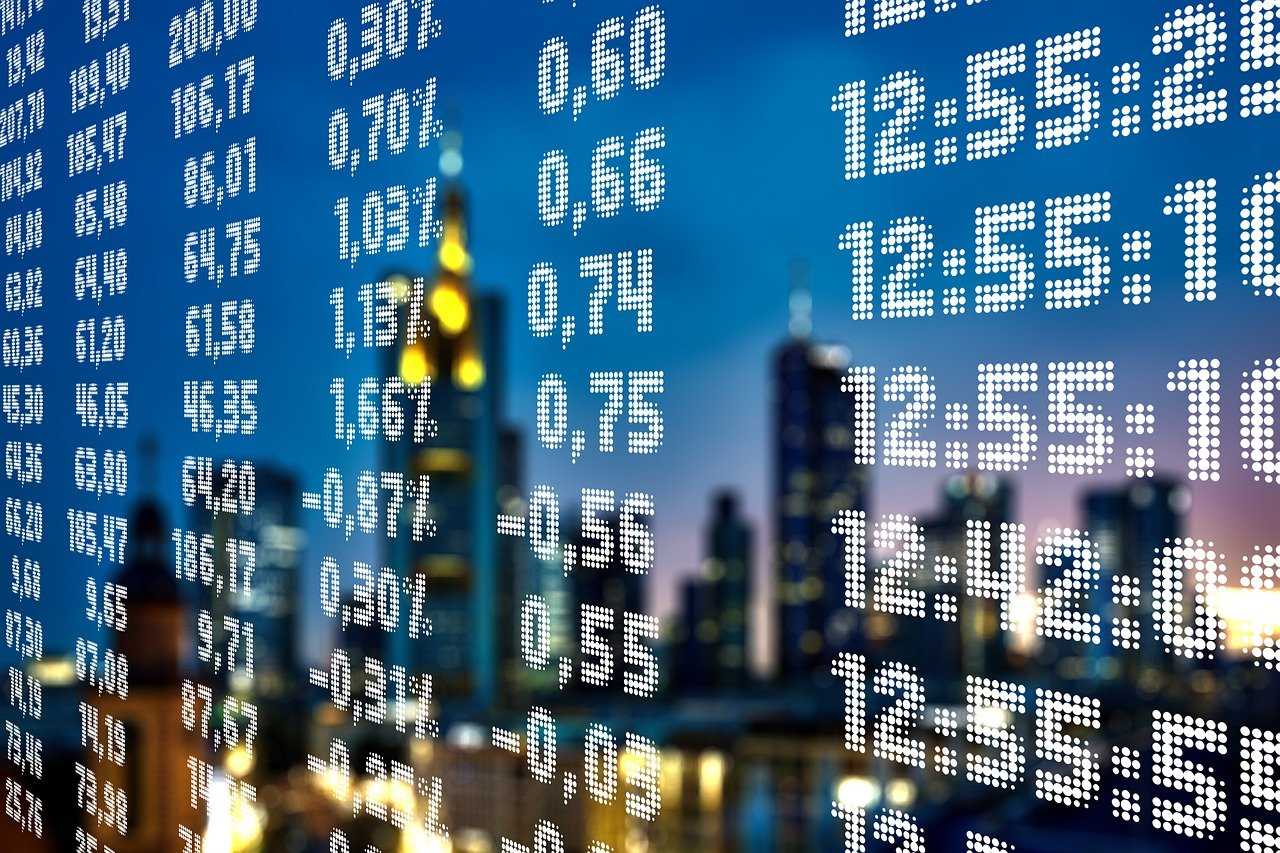 НЕСМОТРЯ НА РОСТ КУРСА СПРОС НА ИНОСТРАННУЮ ВАЛЮТУ СТАБИЛИЗИРОВАЛСЯ