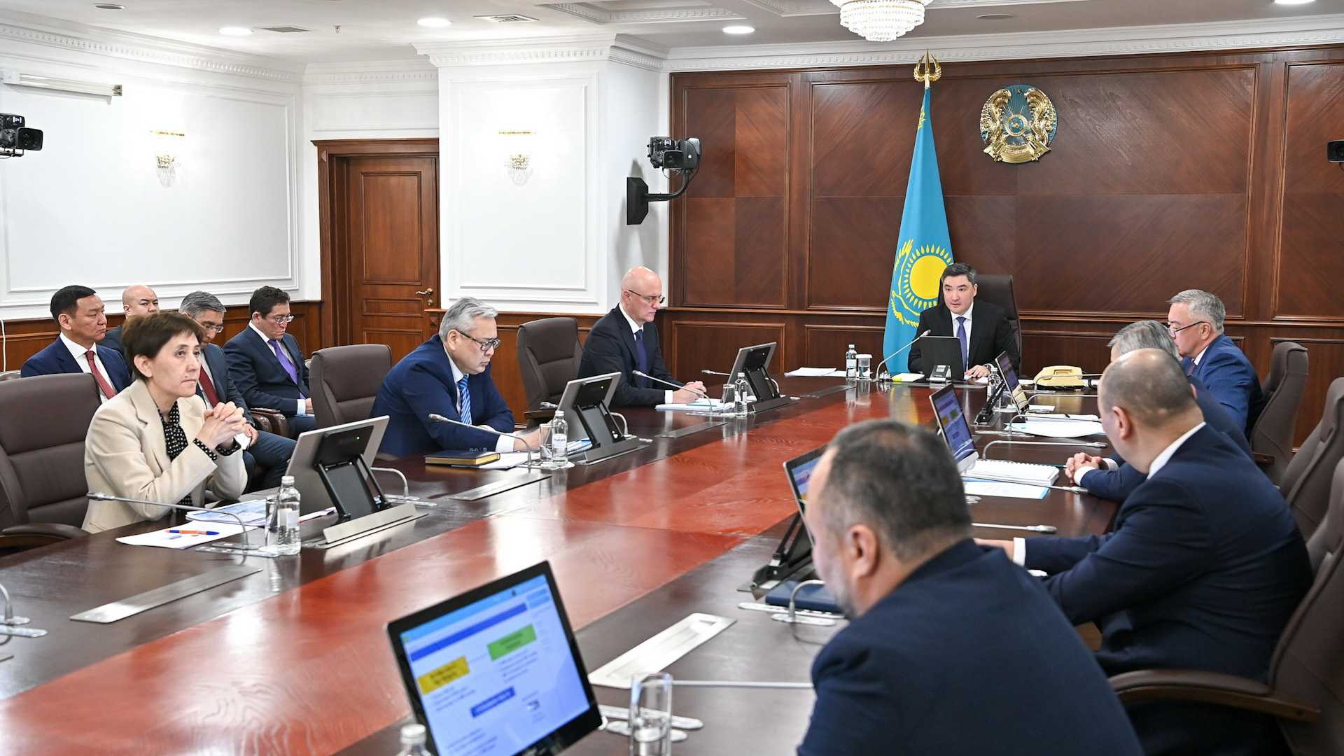 ПРАВИТЕЛЬСТВО ЖДЕТ ОТ ФЕРМЕРОВ ВЫПОЛНЕНИЯ ВСТРЕЧНЫХ ОБЯЗАТЕЛЬСТВ